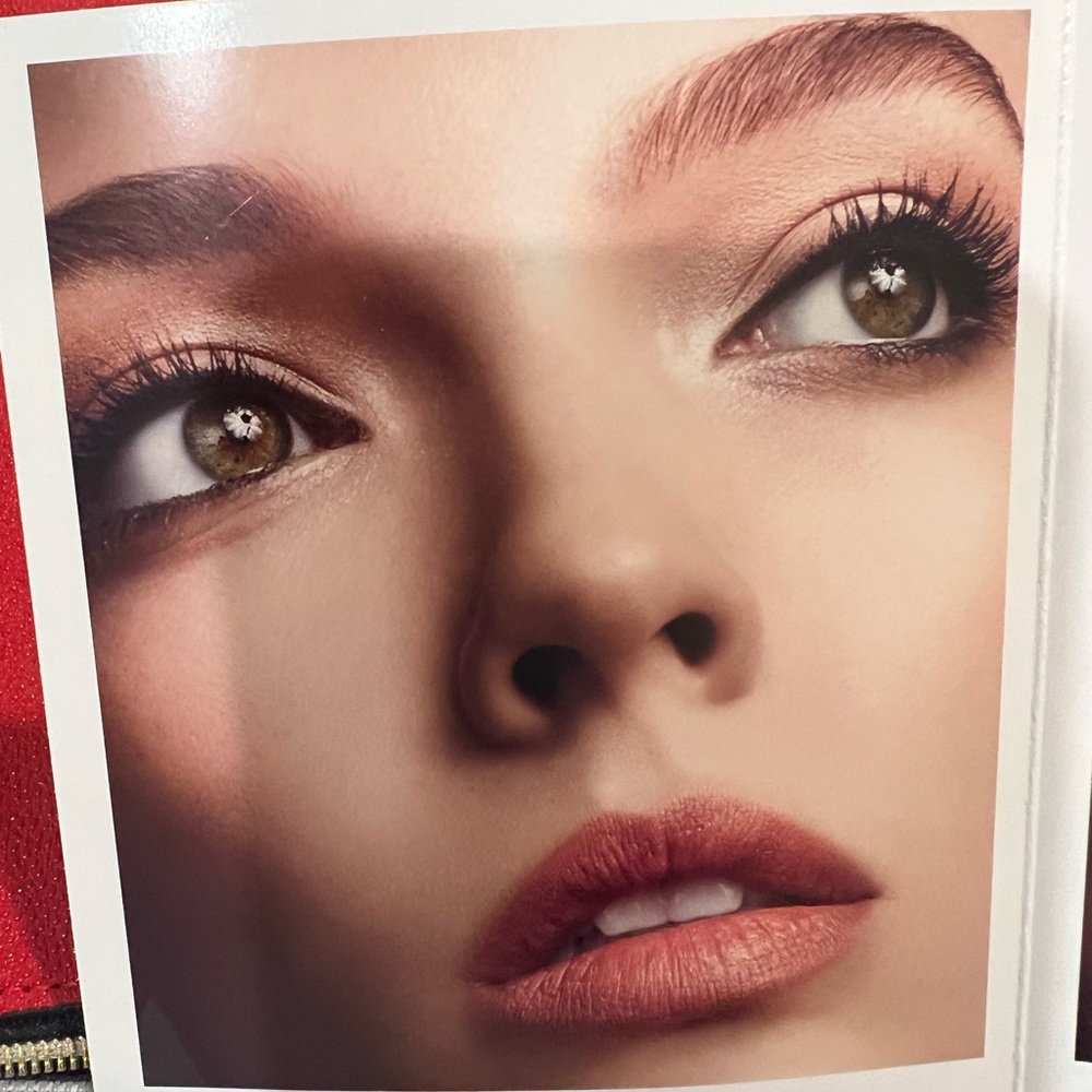 New Esteem Lauder Cosmetic set - Picture 6 of 6